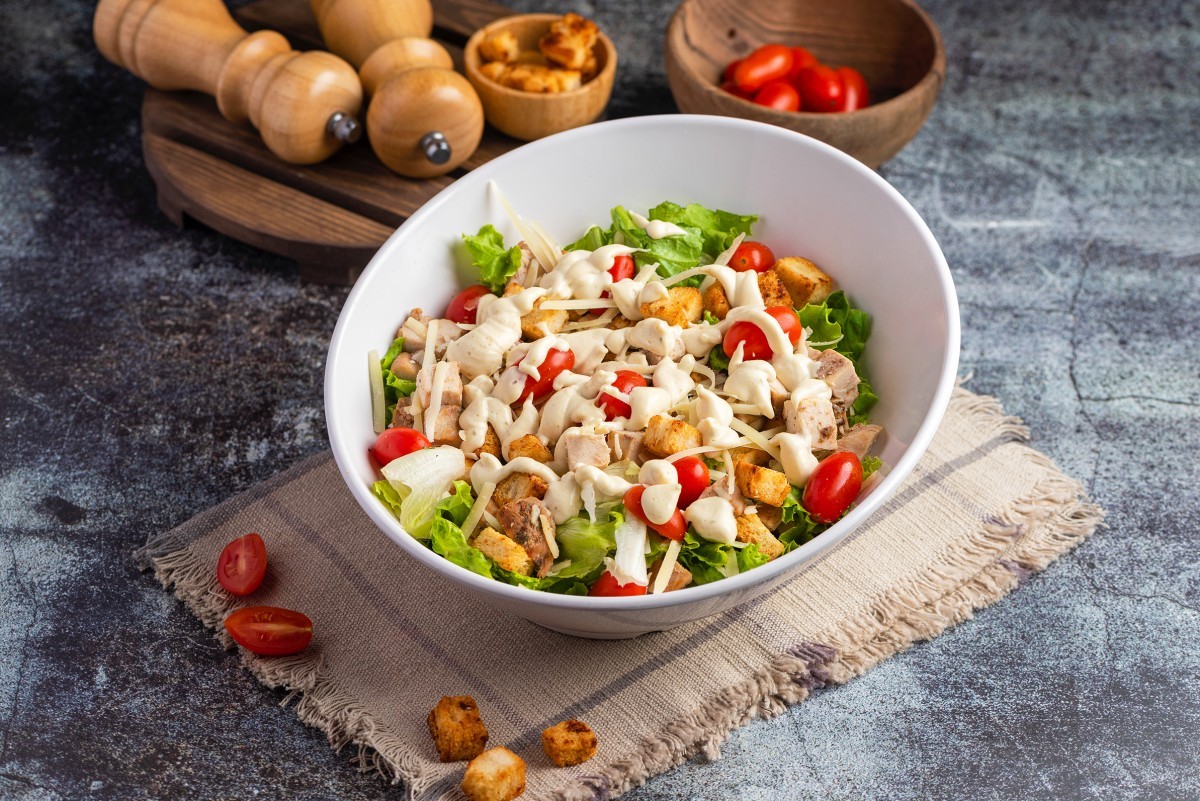 Sezar Salatı